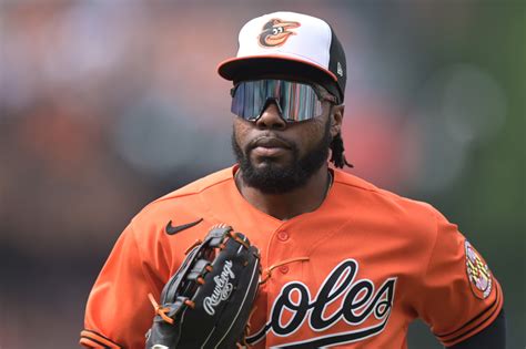 Cedric Mullins robs tying home run, hits winning one in Orioles’ 5-3 win over Mariners in 10 innings